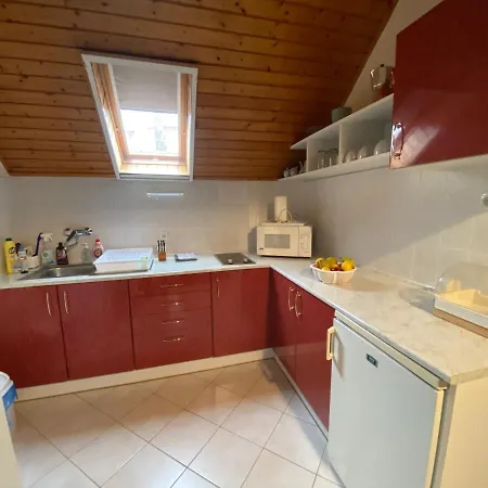 Διαμέρισμα Gyoengyoes Apartman, Kenyelem 5 Percre A Termaltol